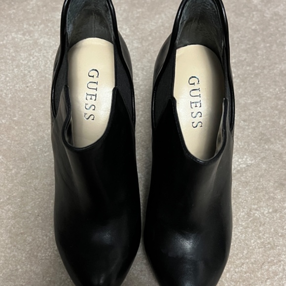 Guess Booties - Picture 5 of 5